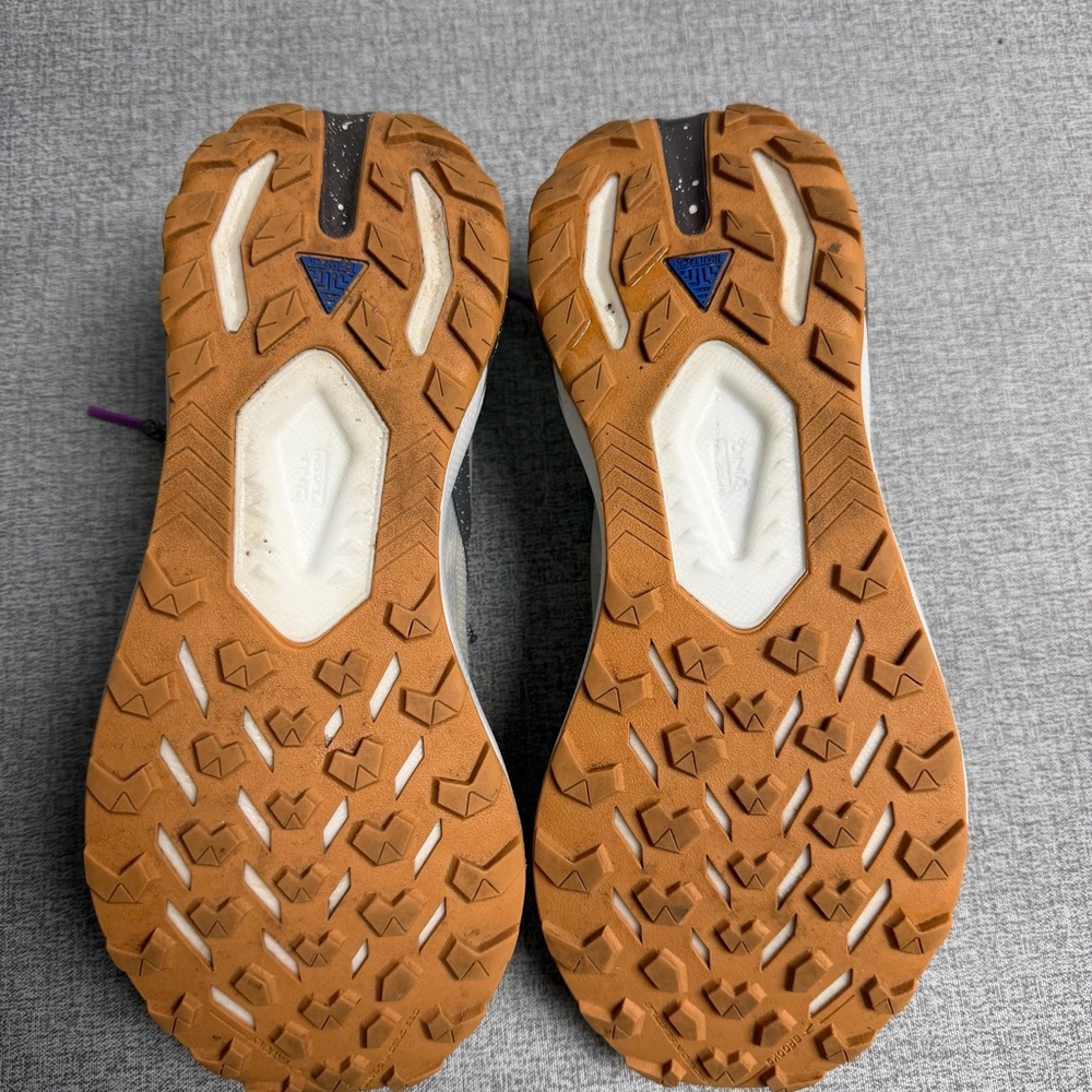 Brooks Women's Catamount 2 Trail Running Shoe - Picture 8 of 14